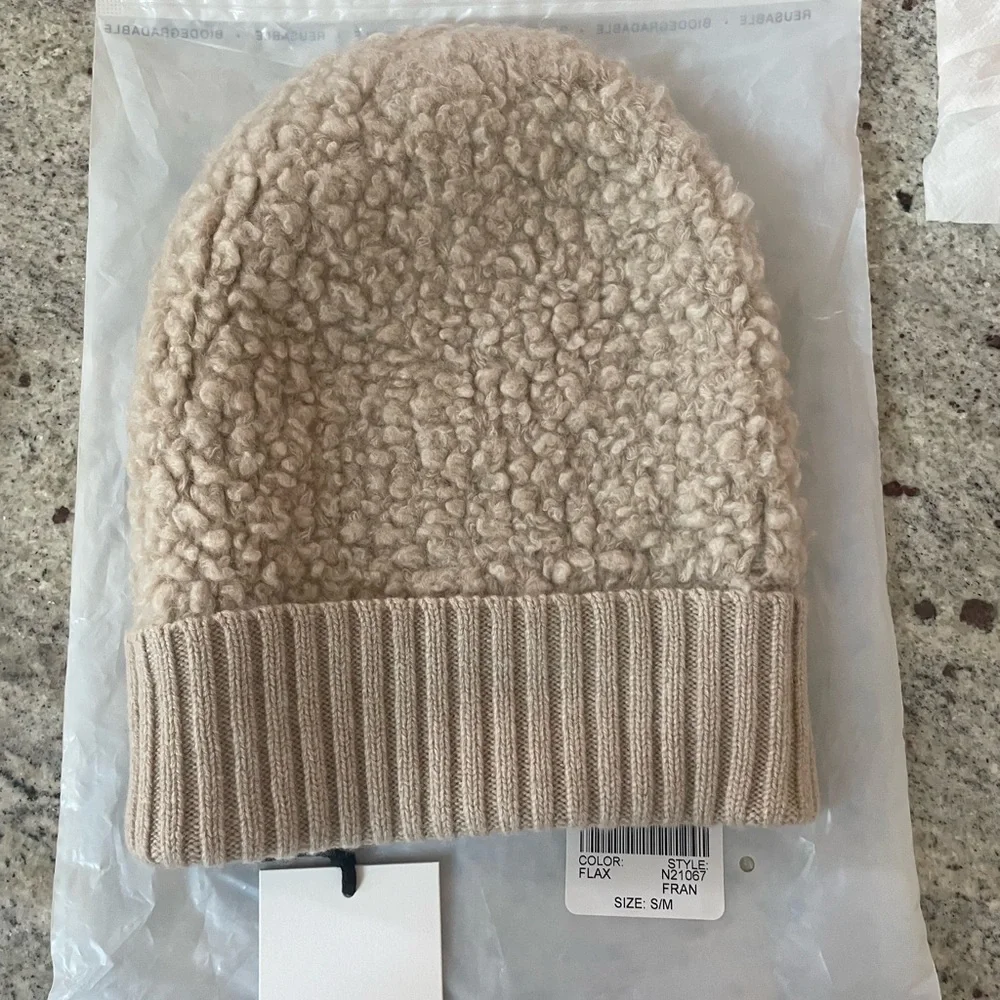 NAKEDCASHMERE FRAN Cashmere Bouclé Beanie Flax S/M